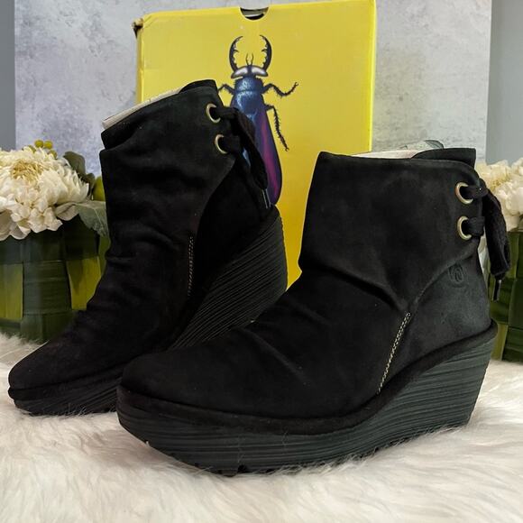NEW Fly London Suede Oiled Wedge Platform Ankle Boot Yama Funky Edge Bla… - Picture 2 of 14